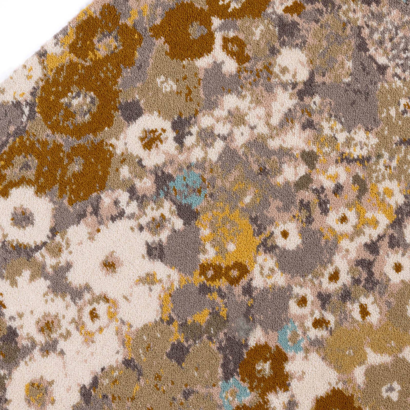 a close up of a carpet