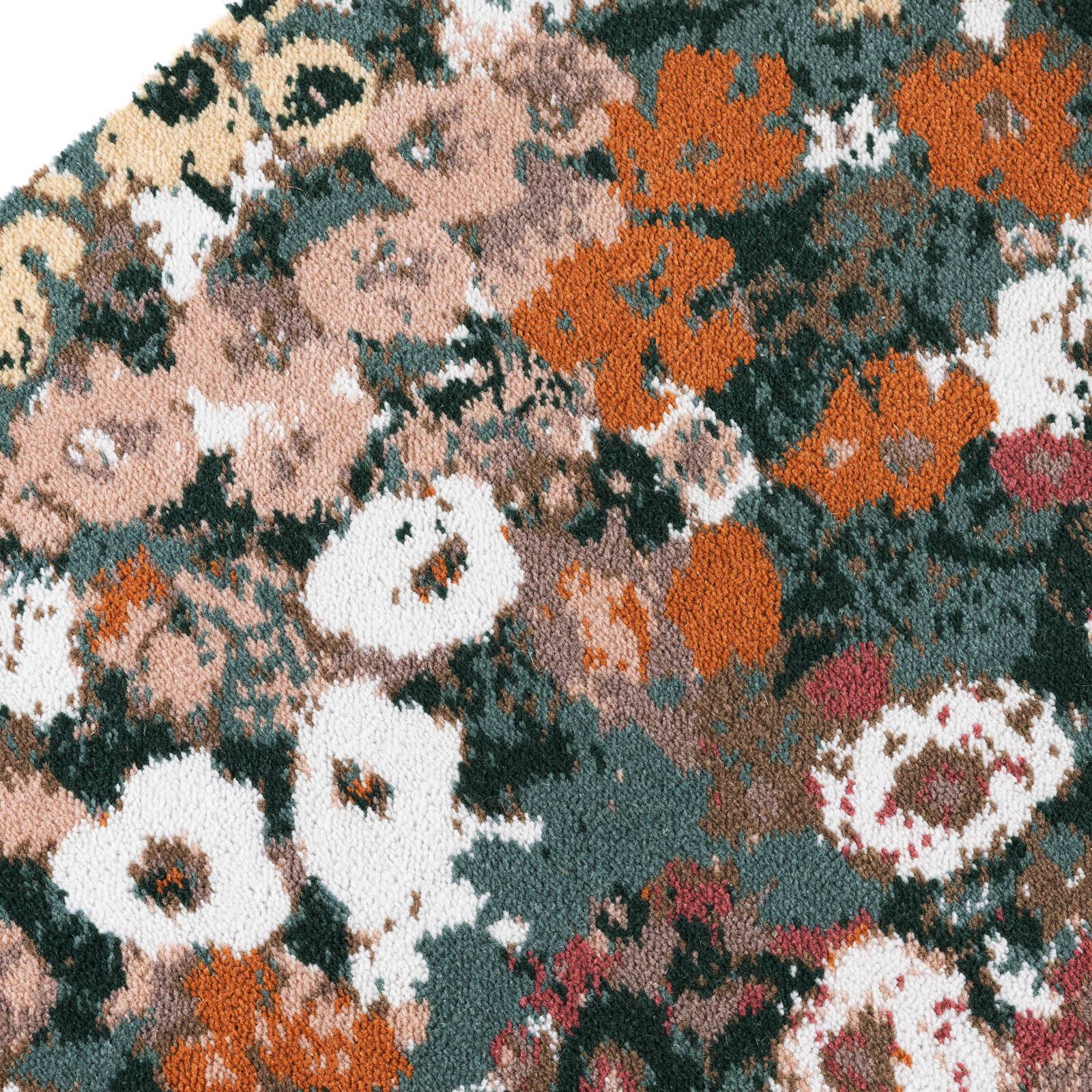 a close up of a carpet