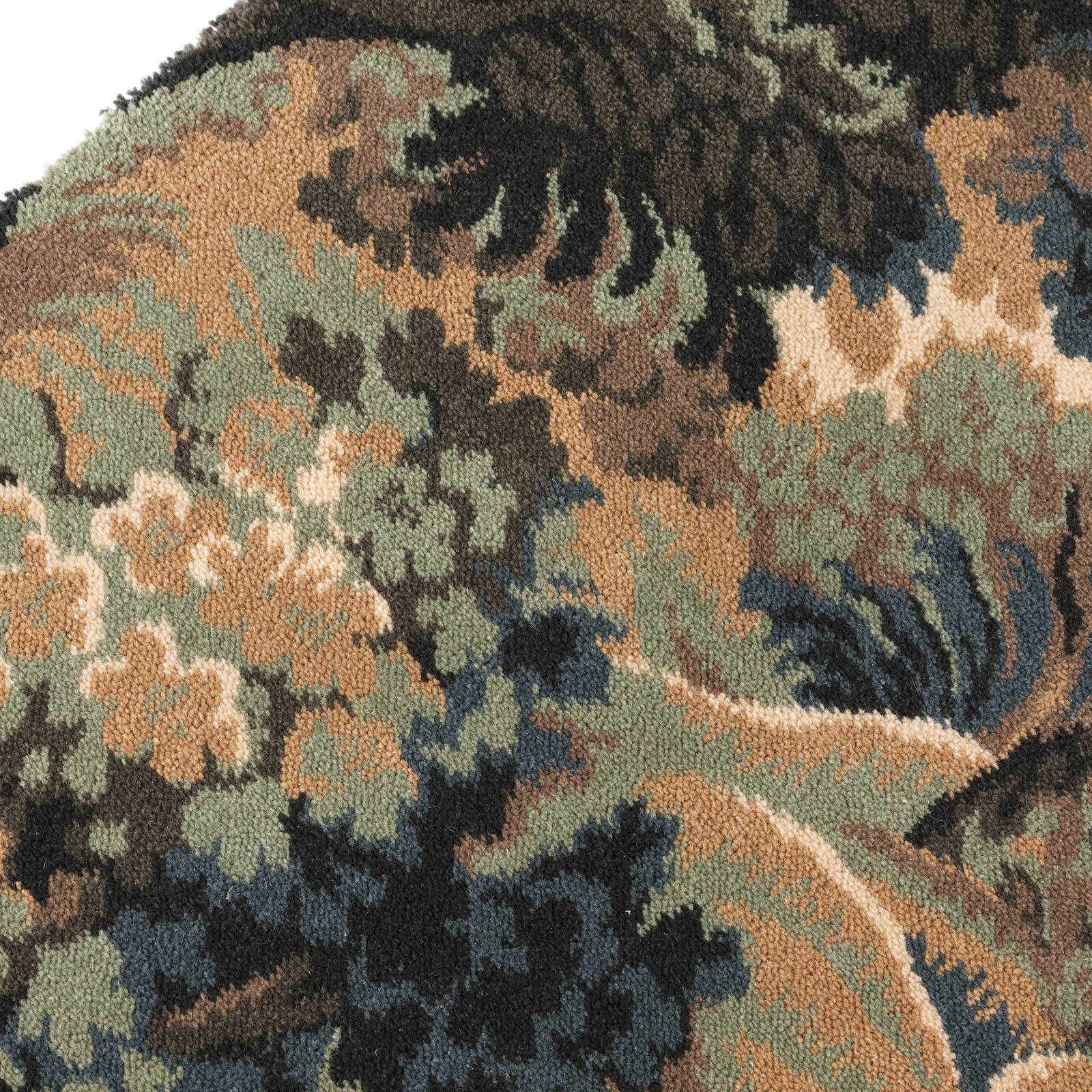 a close up of a carpet