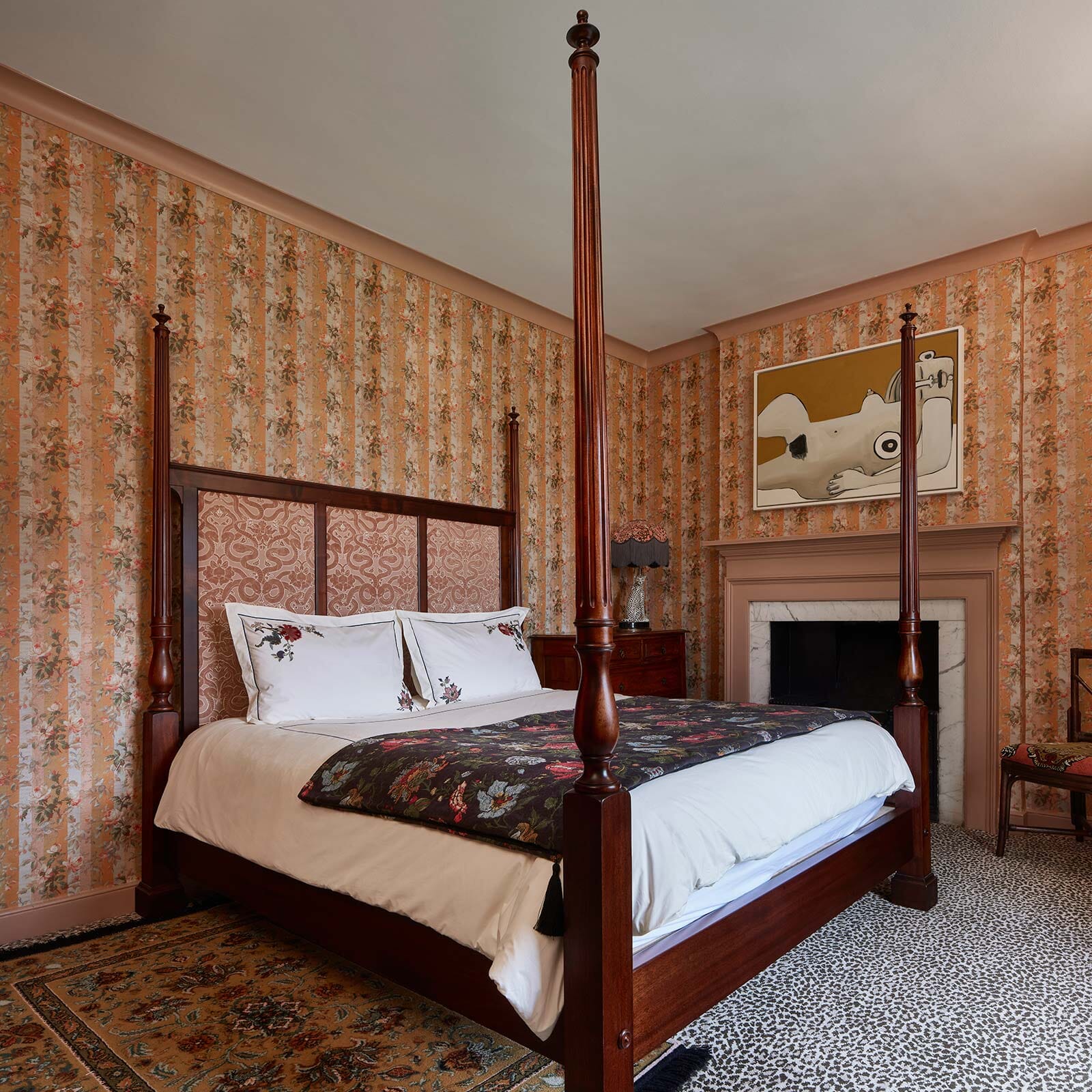CAMELOT Bed