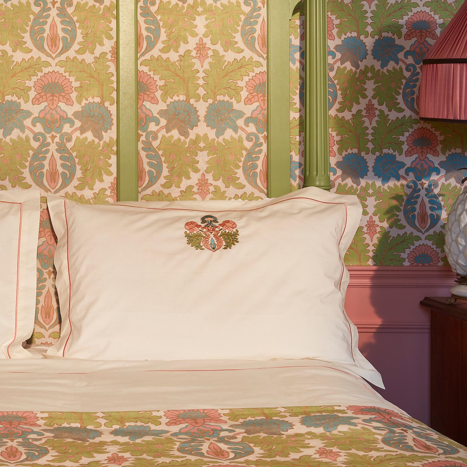 EMANIA Bedding Set